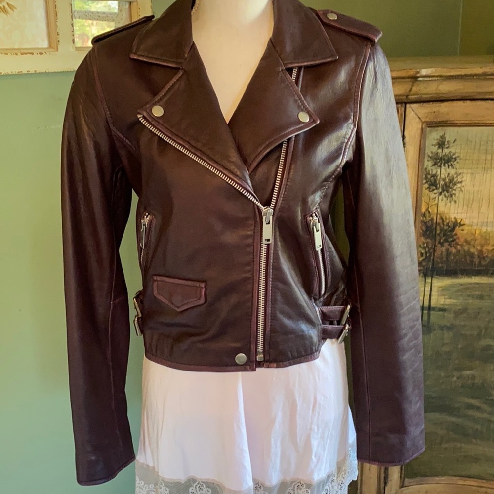 NEW! NEVER WORN! DARK EGGPLANT LEATHER JACKET! GORGEOUS!!